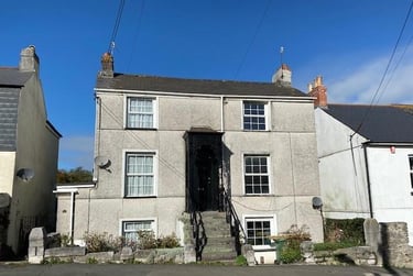 1 bed flat, Springfield Road, Cattedown, Plymouth, PL98PR - Image 1